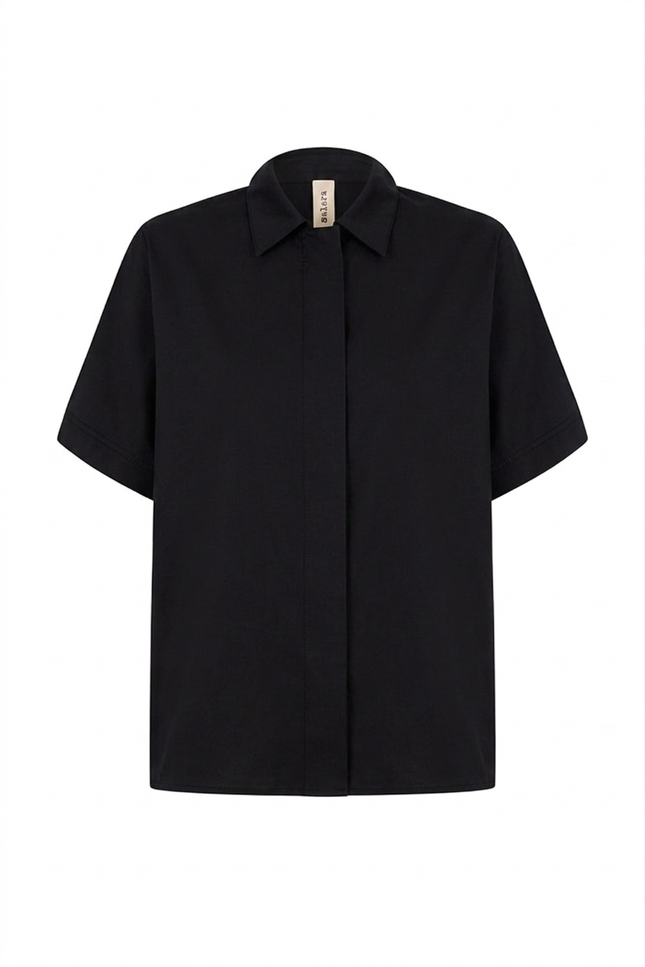 Selera | White shirt with shirt sleeves