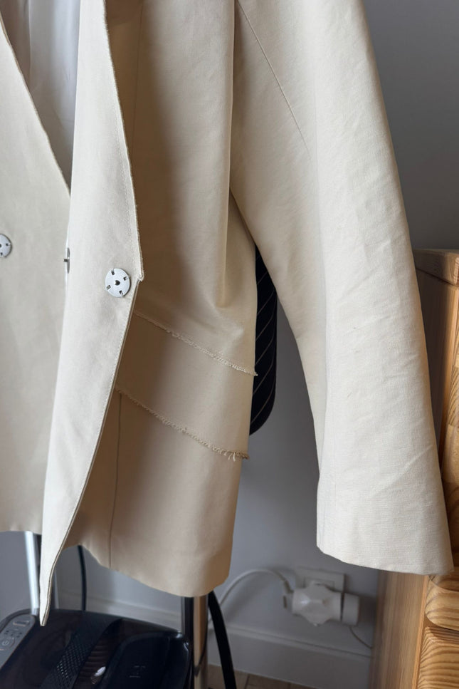Selera | Item 1. Ivory jacket