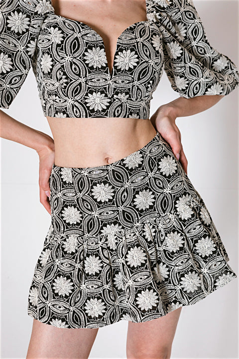 Five p.m. | Piña Set B&W