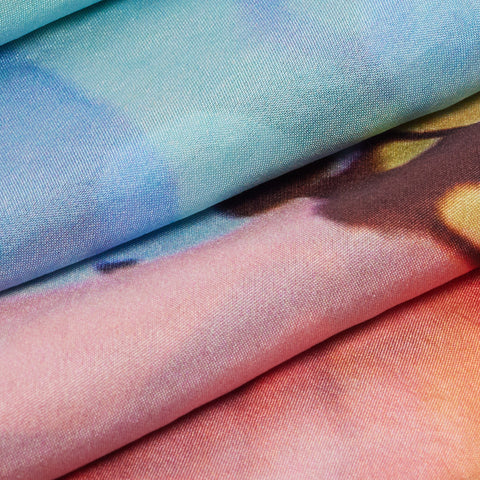 Bess Madrid I Butterfly Nº 2 - Wielokolorowy szalik jedwabny Habotai