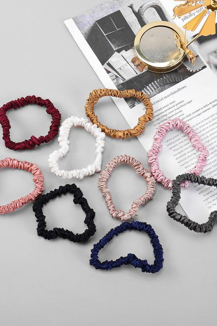 Soft Strokes Silk | Float Skinny Hair Band