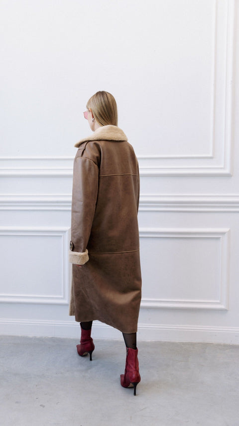BÚDZIKO | ISABELLA SHEARLING COAT