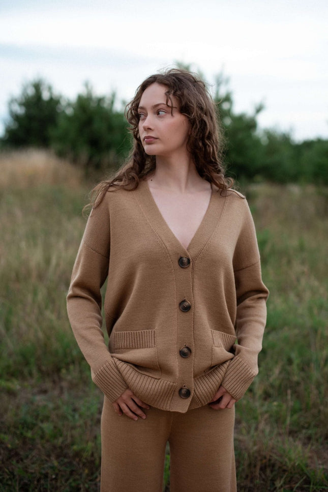 Monala | Button-Up Merino Wool Cardigan in Rust