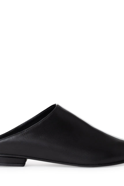 traces-of-heels-flats-horizon-black-white-leather