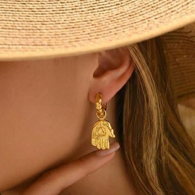 Arvino | Heart in Hand Gold Earrings