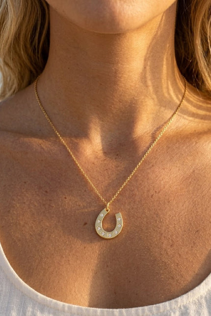 Arvino | Horse Shoe Charm Necklace In 925 Sterling Silver