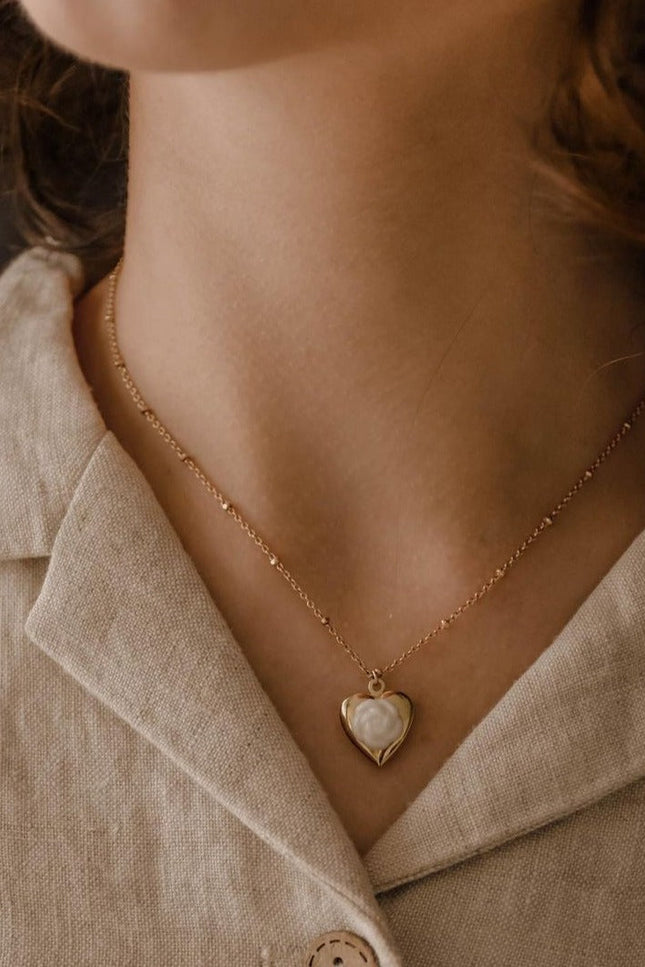 Poporcelain | Camellia Heart Locket Pendant Necklace