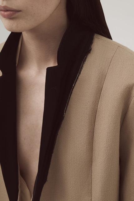 Oversize jacket with upcycling collar of Burberry wool