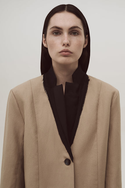 Oversize jacket with upcycling collar of Burberry wool