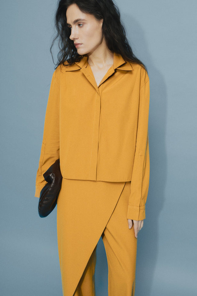 The woolen wrap wide trousers.  Made of deadstock luxury fabrics
Easy to wear