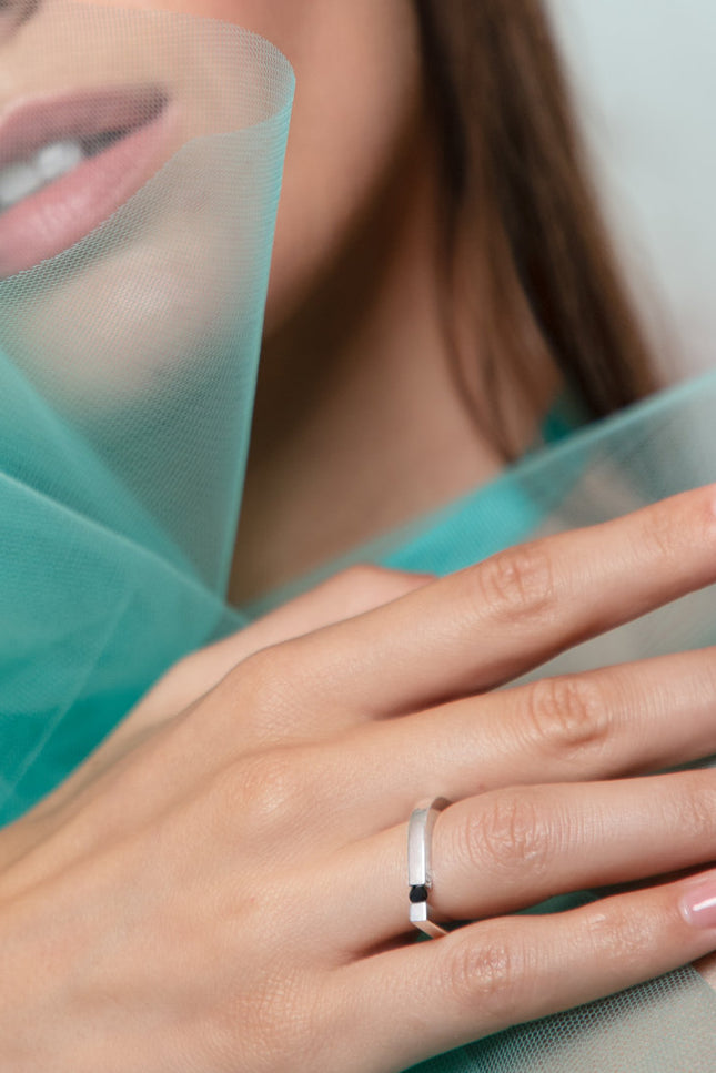 Monoi | AURUM BLACK DIAMOND RING