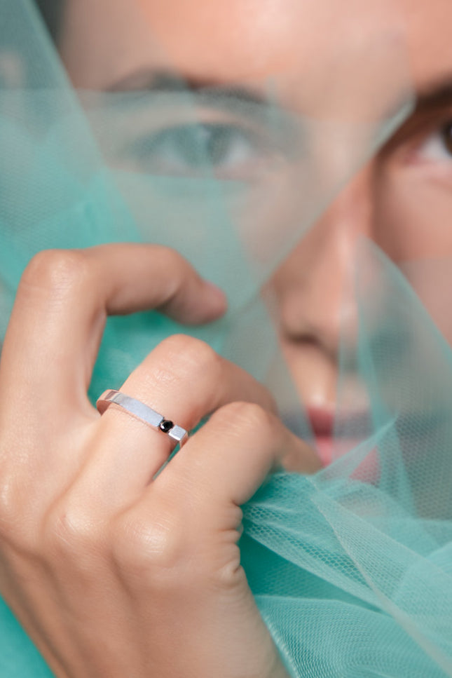 Monoi | AURUM BLACK DIAMOND RING