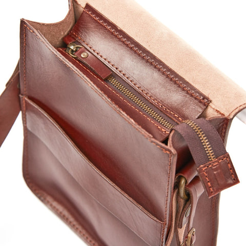The Dust Company | Leather Messenger Havana Camden Collection