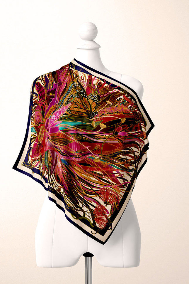Fetolia | Medusa’s Flower – Fuchsia Scarf