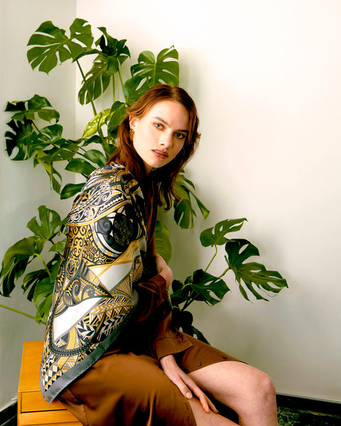 Fetolia | Power of Life – Grey Scarf